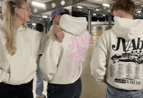 Abipullis mit dem Abimotto JVAbi als Backprint